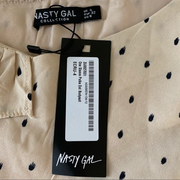 *NWT* Nasty Gal One Sleeve Polka Dot Bodysuit - Picture 8 of 9